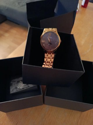 Reloj Lotus Dorado