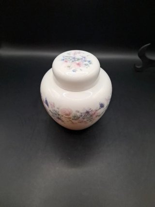 Tibor Wedgwood porcelana inglesa floral