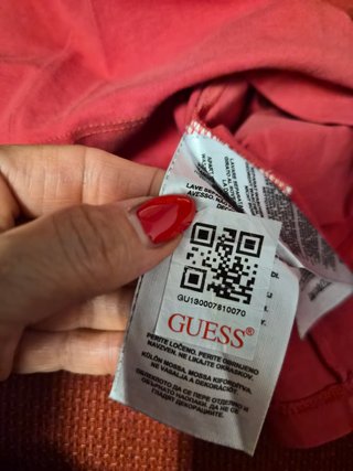 Maglietta donna Guess corallo con stampe