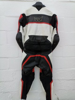 Mono de moto Berik