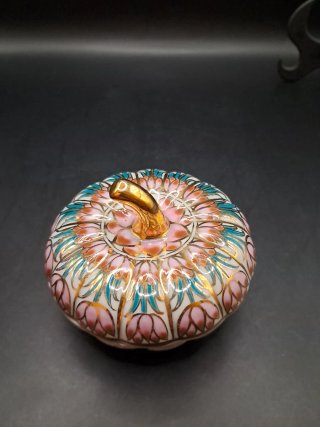 Caja porcelana tailandesa calabaza