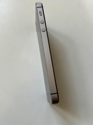 iPhone SE (2016) Cinza Espacial 32GB