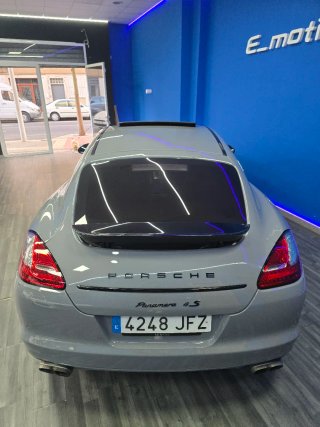 Porsche Panamera 2012