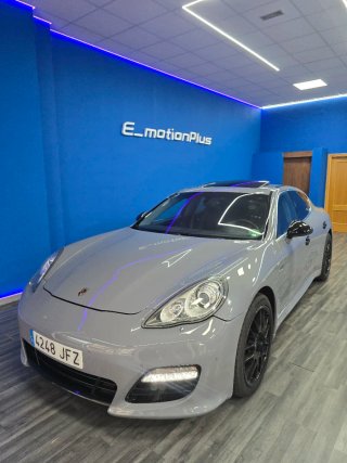 Porsche Panamera 2012