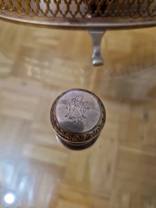 Escribano antiguo de sobremesa