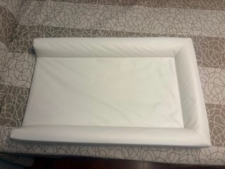 Cambiador de bebé con fundas