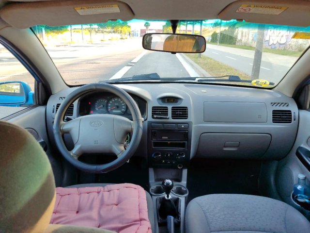 KIA Rio 2004