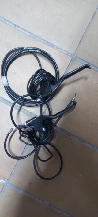 Recambios Bicicleta Moma 16. Precio a convenir.
