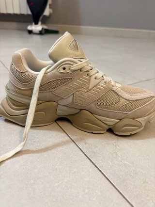 New Balance 37.5 Beige/Bianco Nuove
