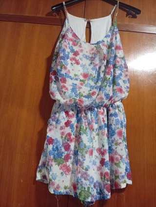 2 monos elegantes Talla M PrecioLos 2