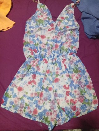 2 monos elegantes Talla M PrecioLos 2