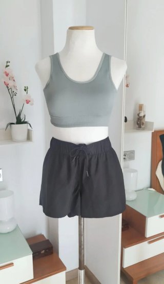 Top deportivo verde caqui claro Workout 2XS XXS