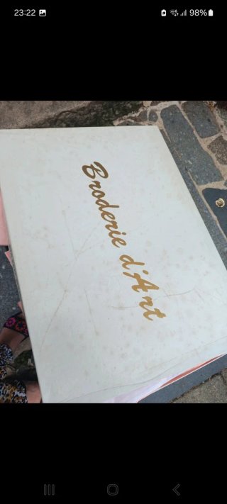 Juego Sábanas Bordadas Rosa y Blanco