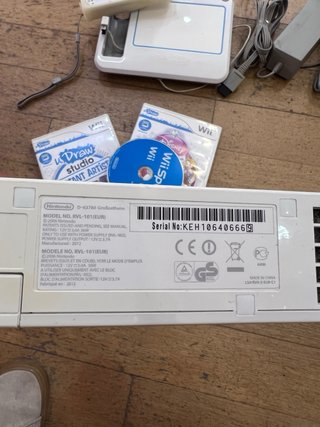 Nintendo Wii + Tablet uDraw + 3 Jogos