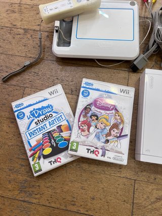 Nintendo Wii + Tablet uDraw + 3 Jogos