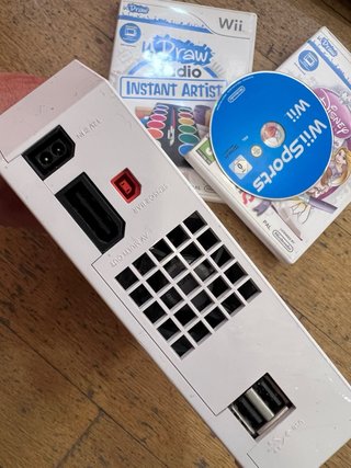 Nintendo Wii + Tablet uDraw + 3 Jogos