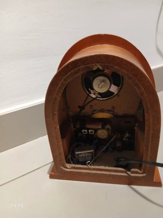 Radio Impel Vintage Madera Altura 24cm