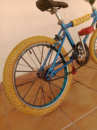 Bici BMX Orbea Galaxy Azul y Amarilla