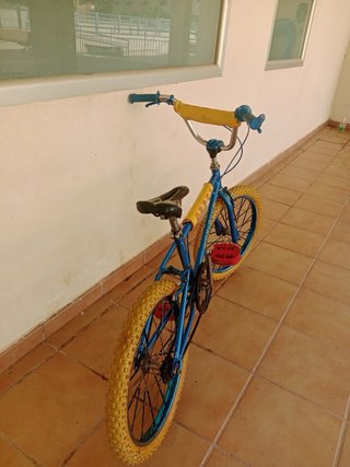 Bici BMX Orbea Galaxy Azul y Amarilla