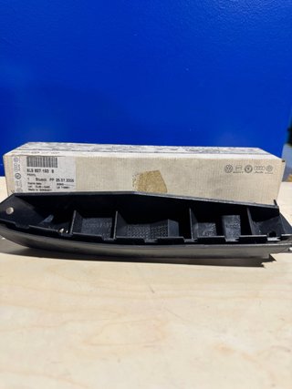 Soporte Paragolpes VW Audi 8L9807183B
