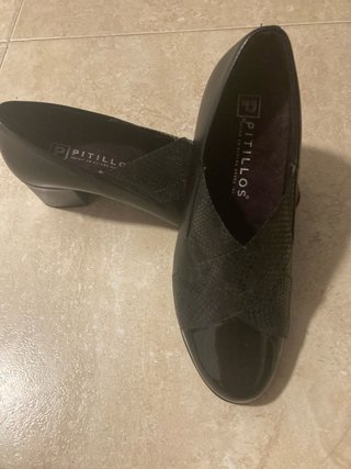 Zapatos de tacón negros Pitillos