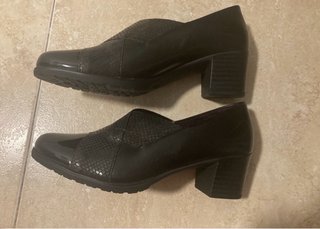 Zapatos de tacón negros Pitillos