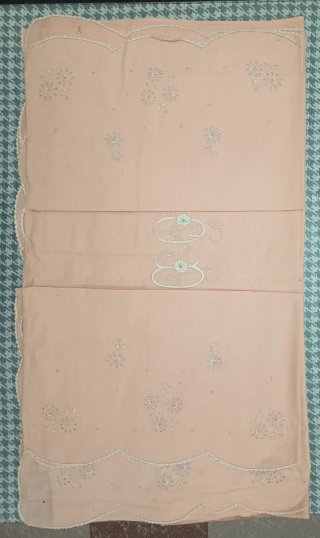 Sábanas bordadas a mano color rosa