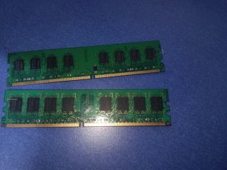 2x Tarjetas RAM DDR3 (16GB y 4GB)