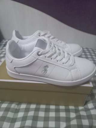 Zapatillas casuales blancas
