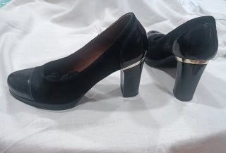 Zapato salón tacón ancho medio negro