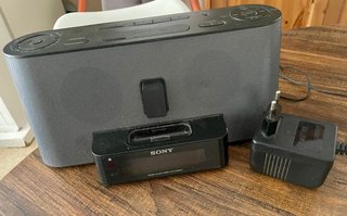 Altavoz Sony Radio y Base Mp3
