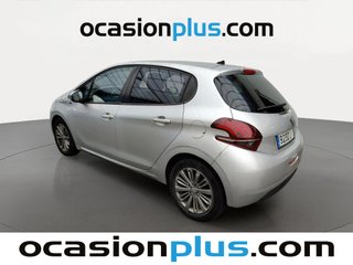 Peugeot 208 1.2L PureTech Style 60 kW (82 CV)