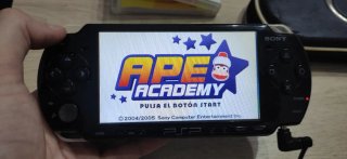 Consola Sony PSP 2004 con gioco e accessori