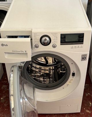 LAVADORA LG DIRECT DRIVE DE 12 KILOS