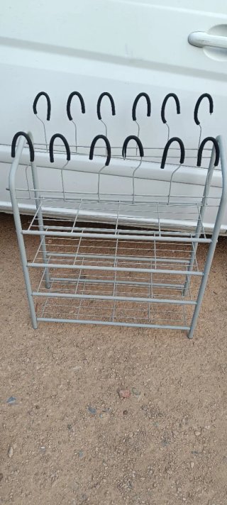 Zapatero Metálico Gris con Ganchos