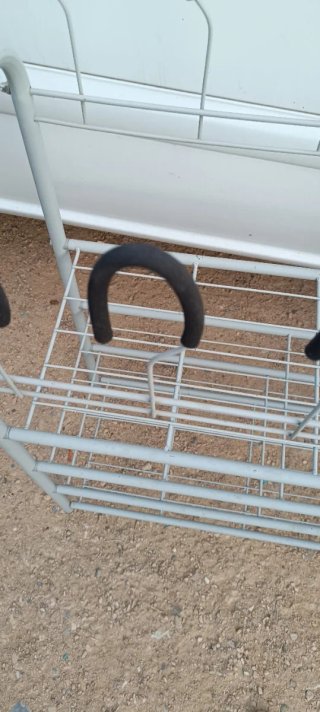 Zapatero Metálico Gris con Ganchos