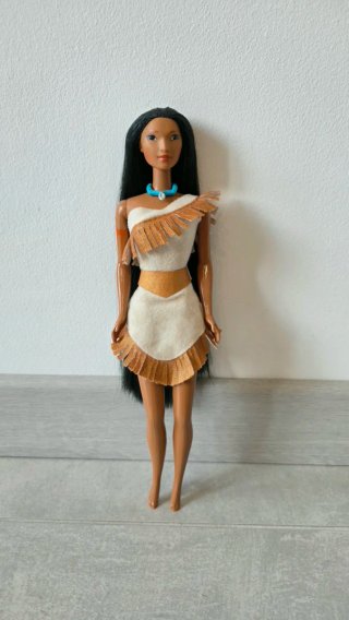Barbie Pocahontas Mattel 1995