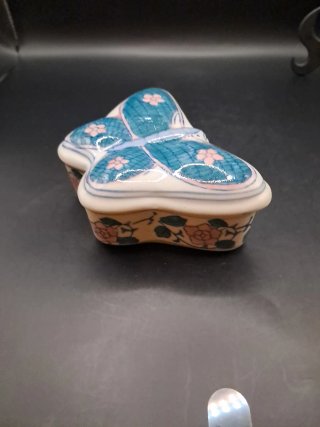 Caja china Mariposa Porcelana