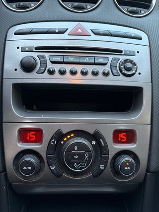 Peugeot 308 2011