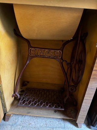 Maquina de coser Singer - completa