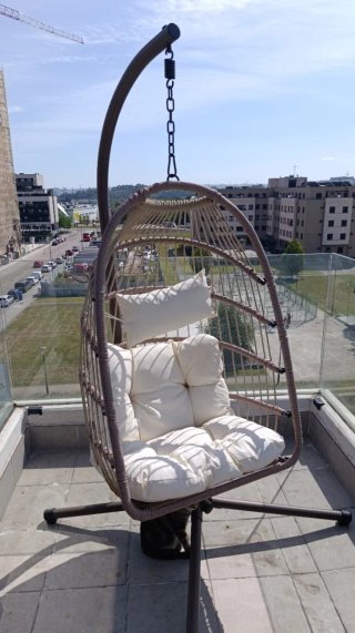 Columpio terraza mimbre y cojines
