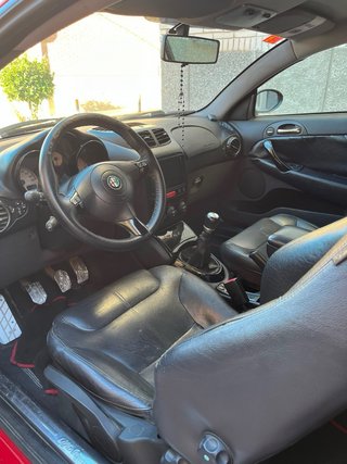 Alfa Romeo GT 2004