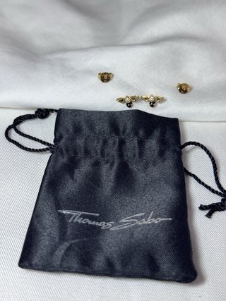 Pendientes Abeja
