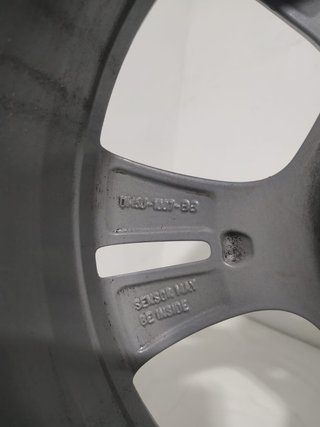Llanta Ford Focus Cmax de 16 Pulgadas suelta