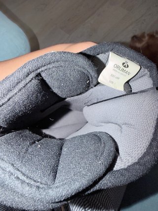 Bota Ortopédica Negra Ajustable talla 1 (32-38)