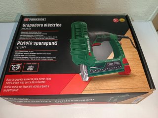 Grapadora Clavadora Eléctrica Parkside nuevo