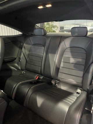 Mercedes-Benz Clase C 220 coupe Amg