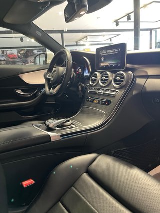 Mercedes-Benz Clase C 220 coupe Amg