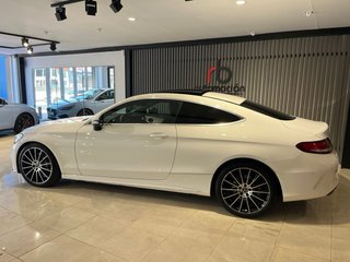 Mercedes-Benz Clase C 220 coupe Amg