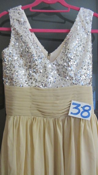 Vestido fiesta lentejuelas beige/plata T.38